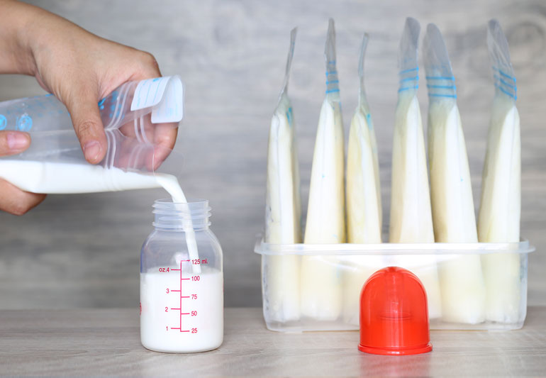 How to Thaw Breastmilk From The Freezer – Spectra Baby